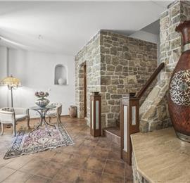 4-5 bedroom villa with Split City and Sea Views sleeps 8-10